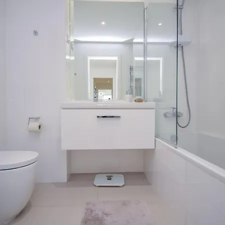 Stylish Near The Airport * Lissabon