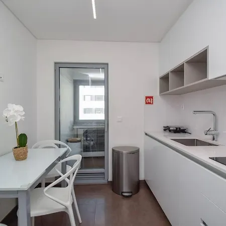 Stylish Near The Airport Lissabon